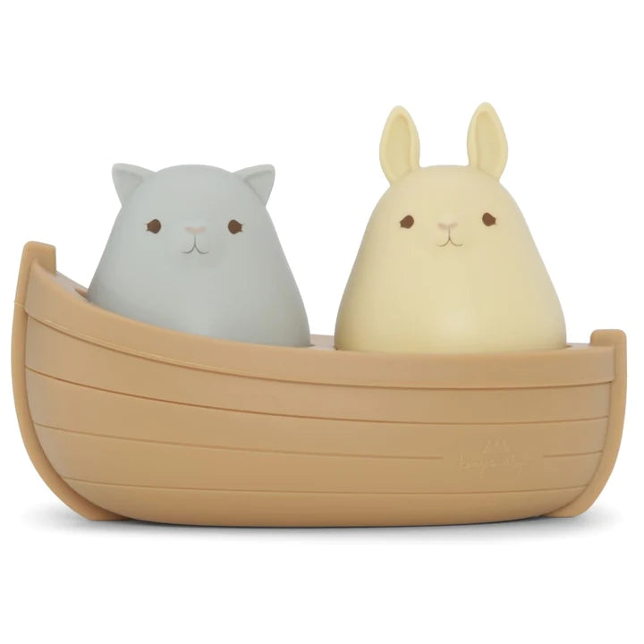 Konges Sløjd Silicone Bath Play Boat | Fudge