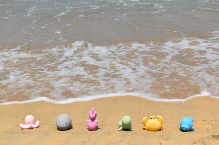 Tikiri Badspeeltje met belletje - Zeepaardje