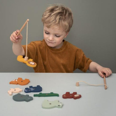 Trixie wooden fishing game