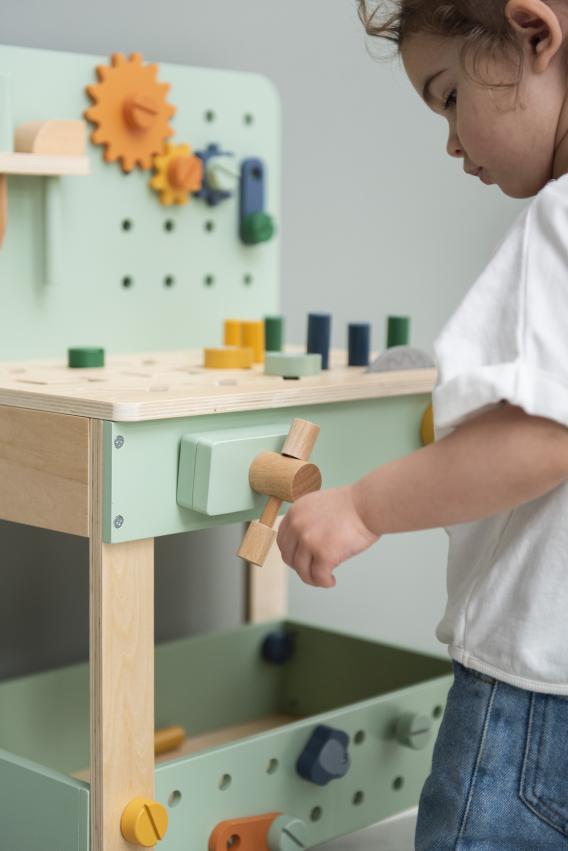 Trixie wooden workbench