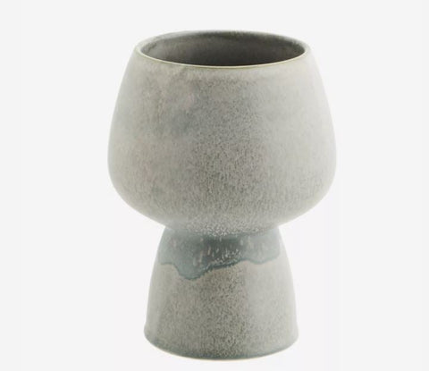 Madam Stoltz Stone Flowerpot 21cm | Grey /Green