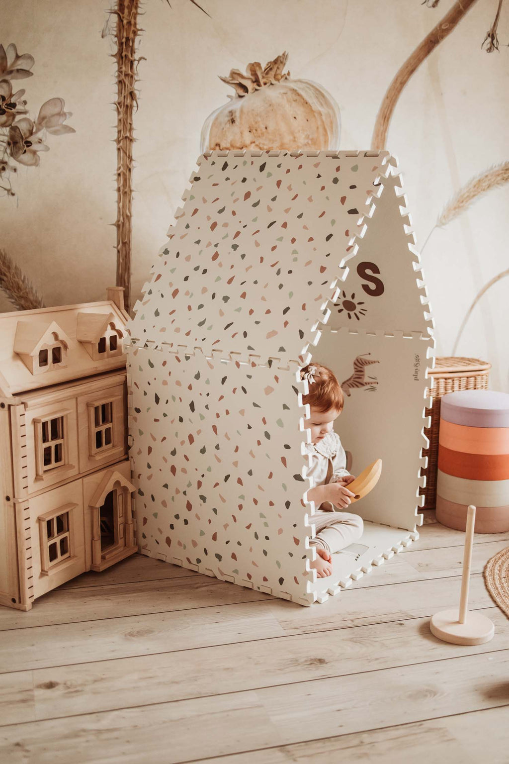 Play and Go Eevaa 2-In-1, play carpet Puzzle Mat & Storage box | Alphabet