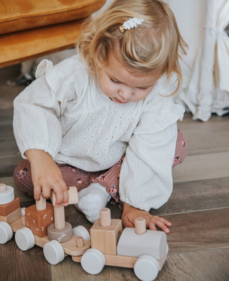 Label Label Wooden Block train | Nougat