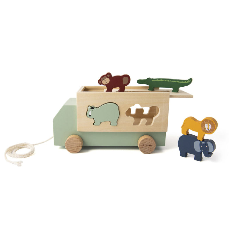 Trixie wooden truck sorting with molds animals